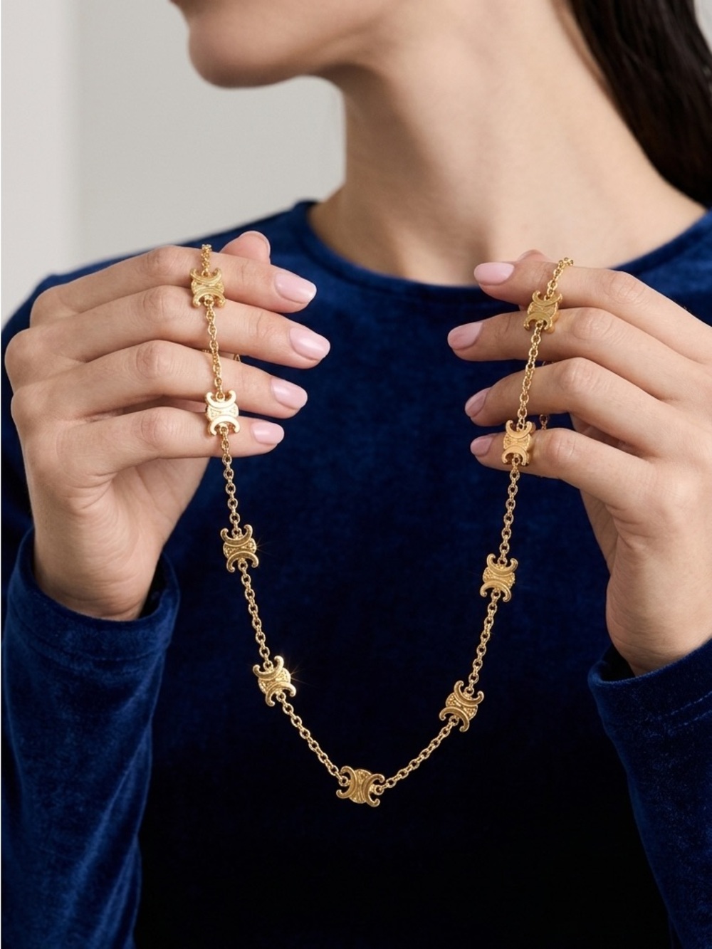 CELINE Triomphe Logo Necklace - Picture 3 of 4